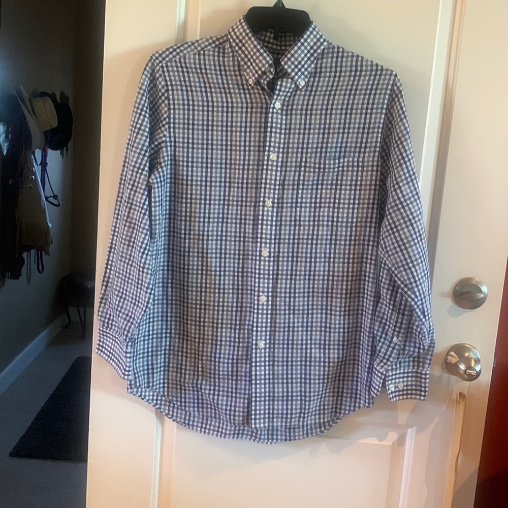 Mens long sleeve shirt.